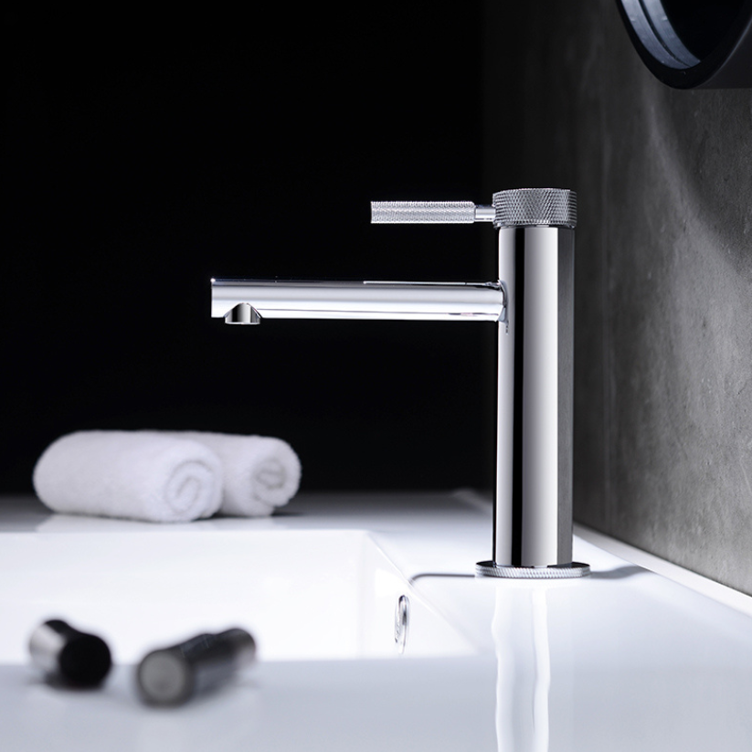 Mitigeur de lavabo en applique Taylor - Chrome