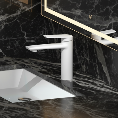 Robinet de baignoire indépendant Lisandro – Sortie d'eau en cascade – Nickel brossé