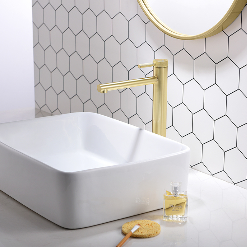 Hoge wastafelkraan Taylor - Brushed gold