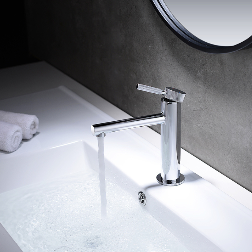 Mitigeur de lavabo en applique Taylor - Chrome