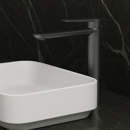 Robinet de baignoire indépendant Lisandro – Sortie d'eau en cascade – Nickel brossé