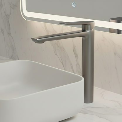 Robinet de baignoire indépendant Lisandro – Sortie d'eau en cascade – Nickel brossé