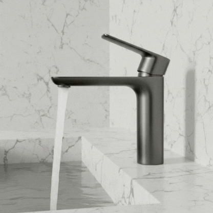 Robinet de baignoire indépendant Lisandro – Sortie d'eau en cascade – Nickel brossé